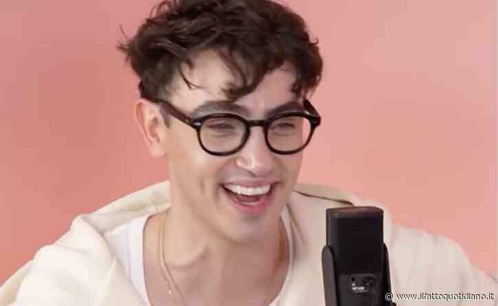 “Una mia fan ha chiesto a mia madre di poter avere un po’ del mio sperma per poter generare mio figlio. Gliel’ho dato perché mi sembrava scortese”: così Michele Bravi