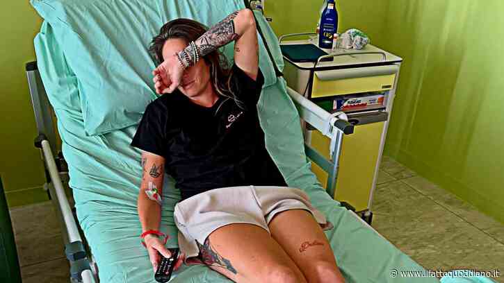 “Non sono scomparsa. Sono qui da martedì e dovrò rimanerci ancora per un po’ di giorni”: il messaggio di Regina Baresi dal letto di un ospedale
