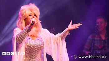Bookings treble for Dolly tribute after singer dies