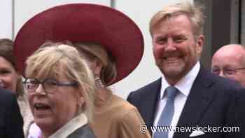 Man roept naar koning: ‘Dit is hier het motto!’
