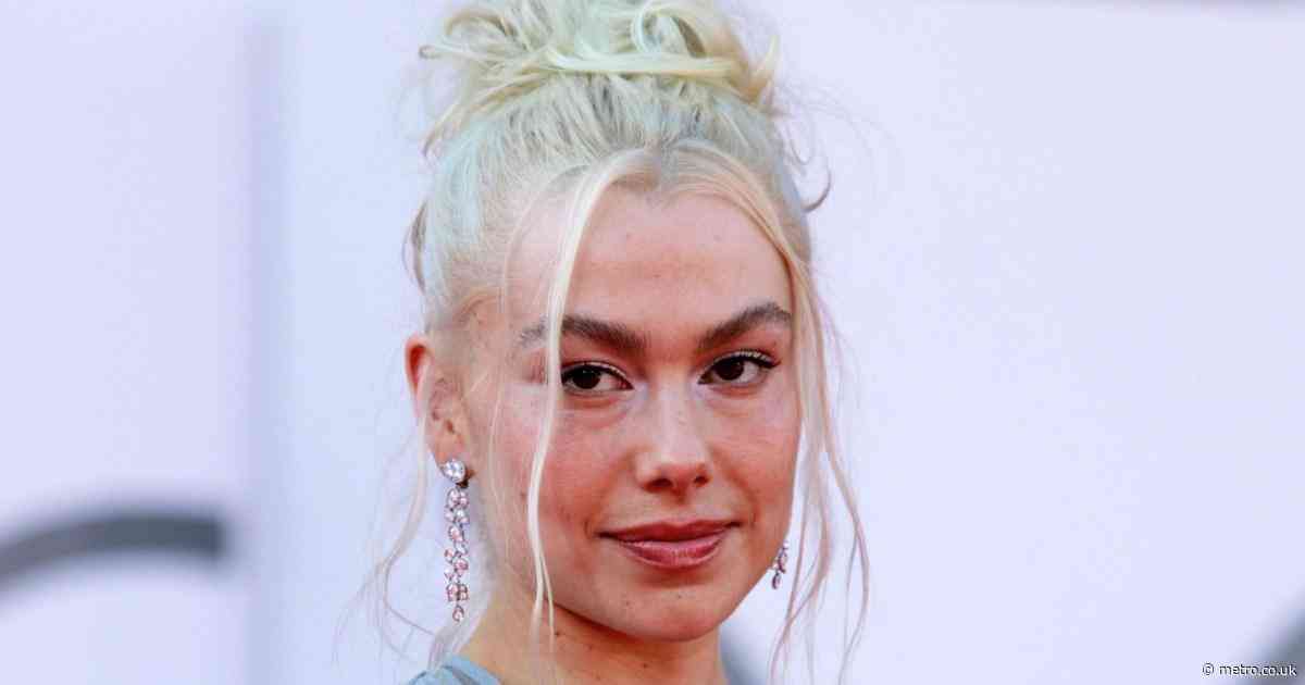 Phoebe Bridgers proudly flaunts unshaven legs and pit stains at Venice Film Festival