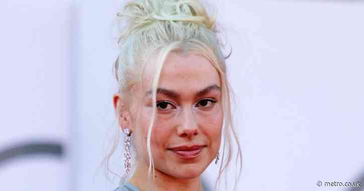 Phoebe Bridgers proudly flaunts unshaven legs and pit stains at Venice Film Festival