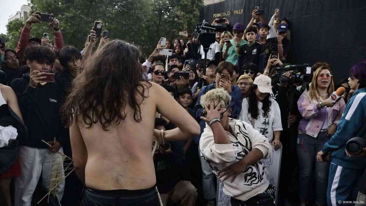„Siuuu“, Mewing und Papst Leo: Was der Gen-Z-Trend „Aura Battles“ bedeutet