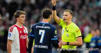 Driessen fileert KNVB na Ajax-PSV: 'Wie zet deze jongen op deze wedstrijd?'