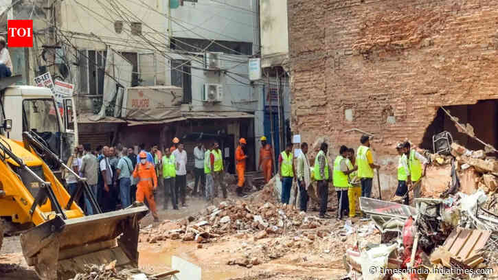 SC to consider Satya Niketan case transfer from Delhi HC over PG building collapse