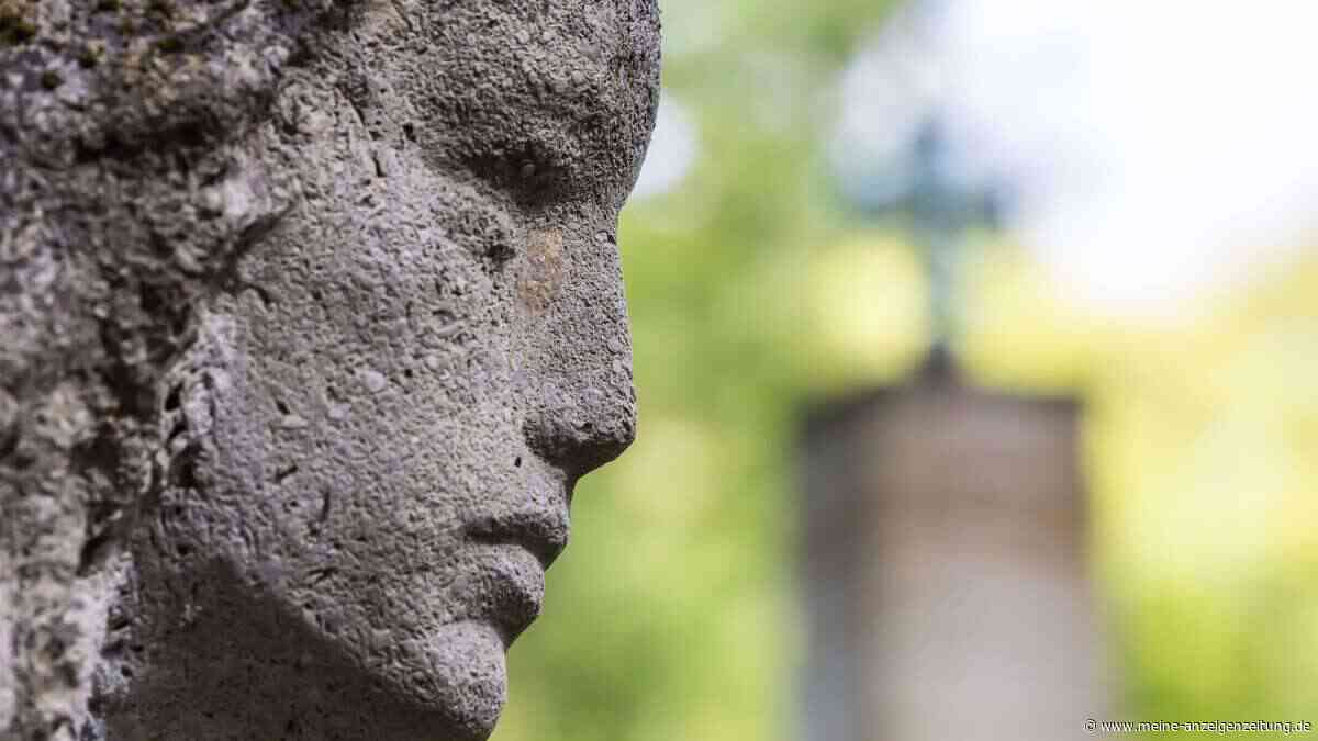 Totgeglaubte kehrt zurück: Inderin taucht 27 Monate nach ihrer Einäscherung wieder auf