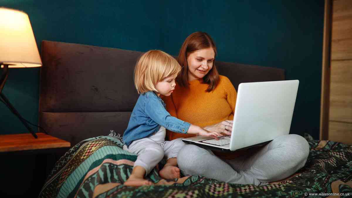 Government offers working parents £2,000 boosts