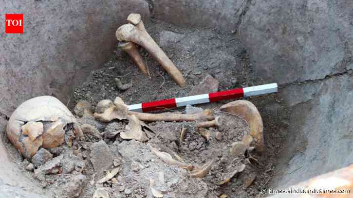 Man hid inside a Roman storage jar 1,600 years ago; archaeologists uncover his final moments