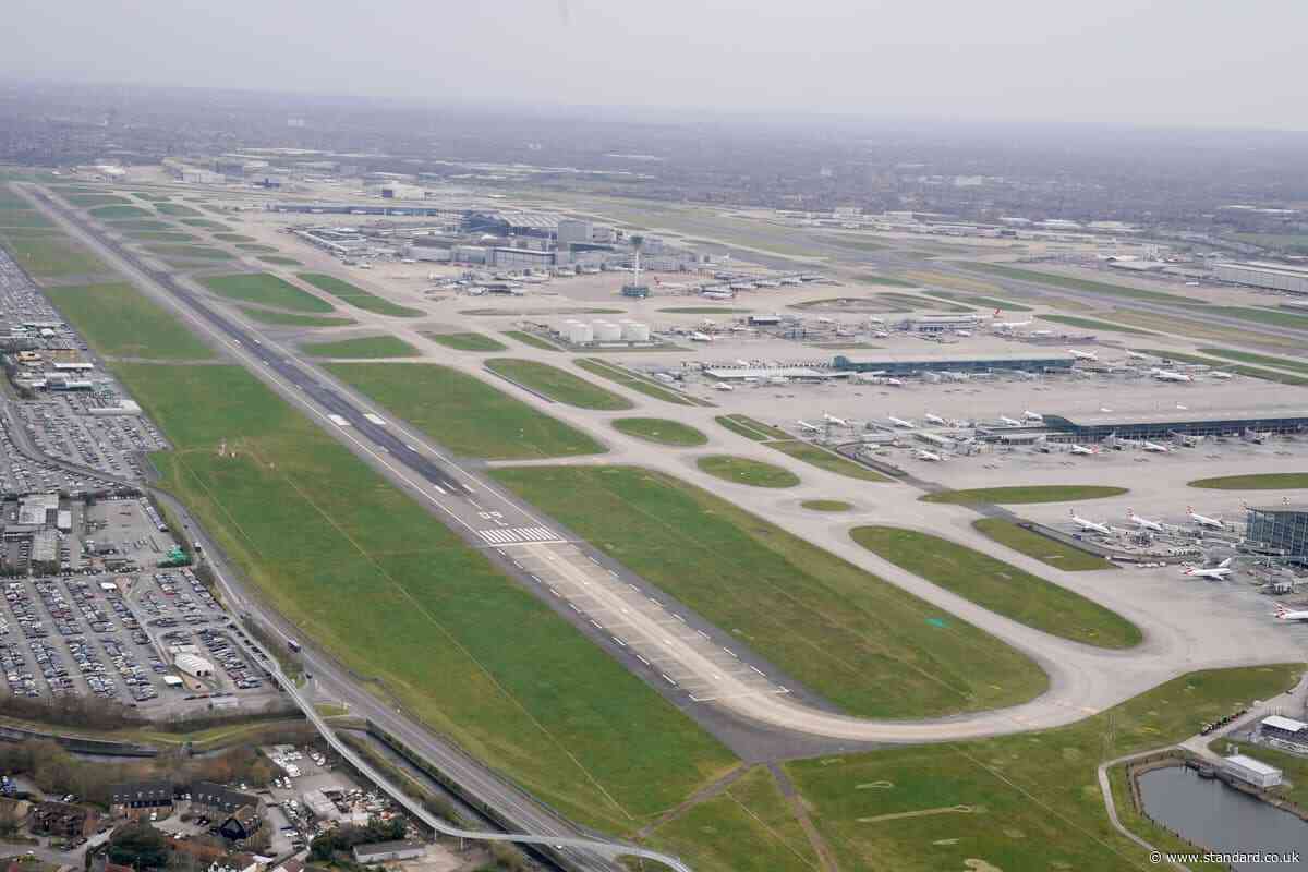 Heathrow third runway: Full speed ahead for expansion of west London airport, signals Chancellor John Healey