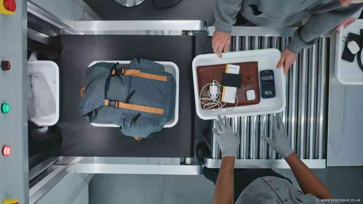 Important advice issued to travel fans who shower before their flight
