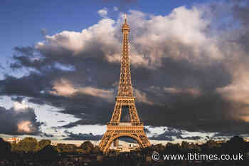 Protest Erupts as Women Staff at Eiffel Tower Were 'Asked To Leave' So Men Could Serve Hindu Guests Instead