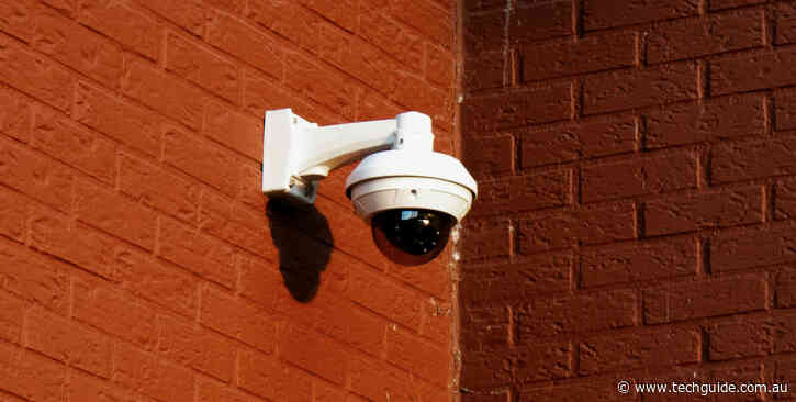 Smart vs. Dumb Security & Surveillance: Why the Best Systems Use a Bit of Both
