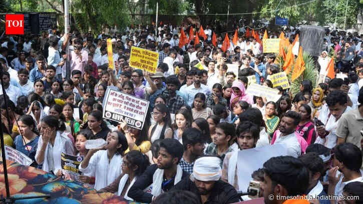 ABVP seeks MCD chief’s exit, PG audits after Satya Niketan tragedy