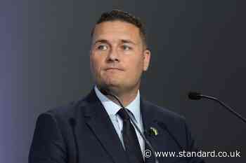 Streeting says UK ‘won’t flinch’ in support for Kyiv as £100m pledged for winter
