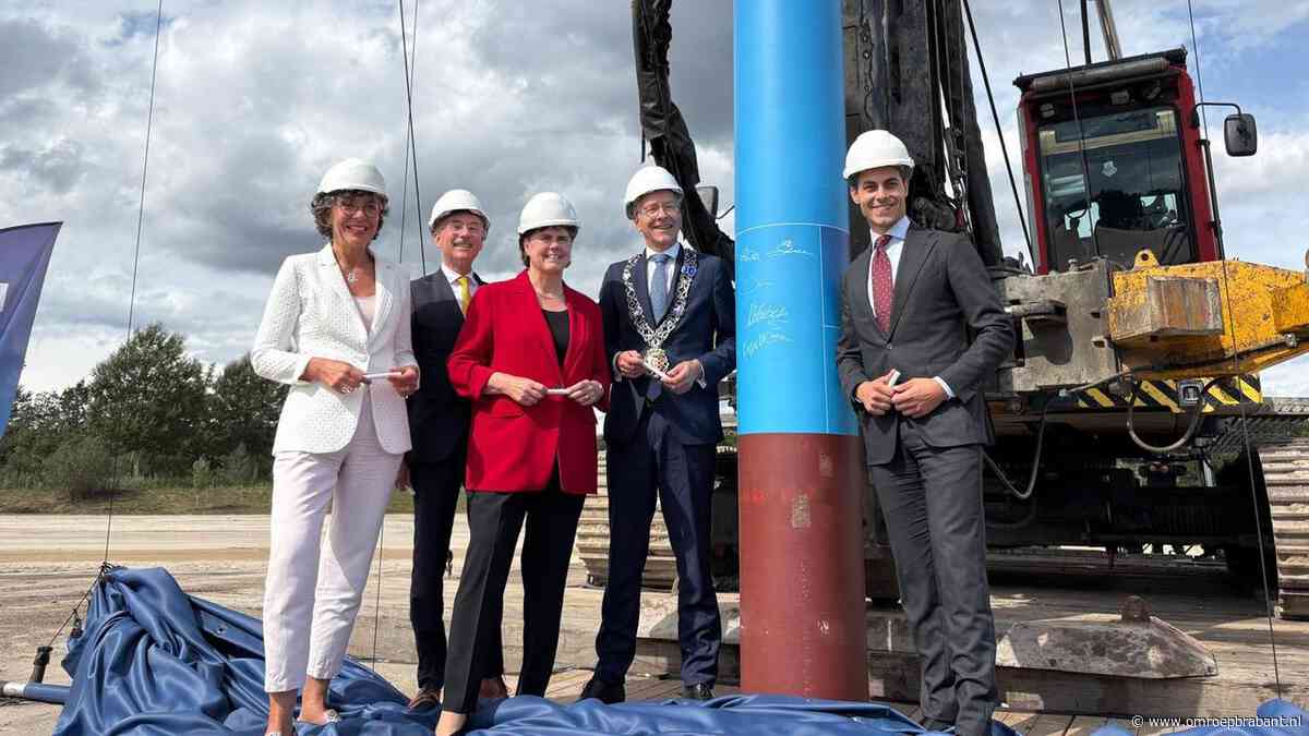 Bouw nieuwe ASML-campus feestelijk van start: 'We hebben goud in handen'