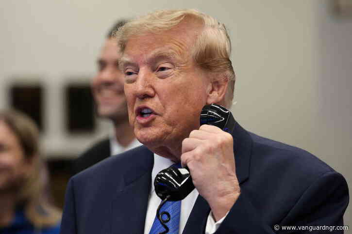 US slaps sanctions on Iran airlines, service providers