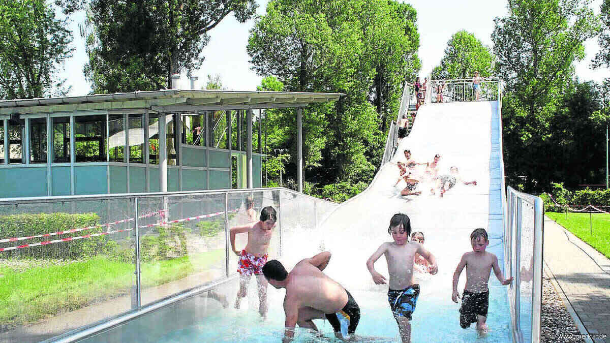 110.000 Besucher: Dachauer Familienbad erlebt stärkste Saison seit Corona