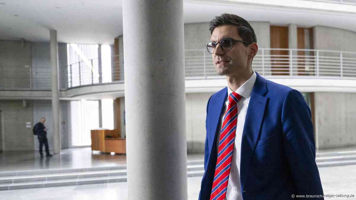 Sepp Müller: Erst zerlegt ihn Merz auf offener Bühne – jetzt schießt er zurück