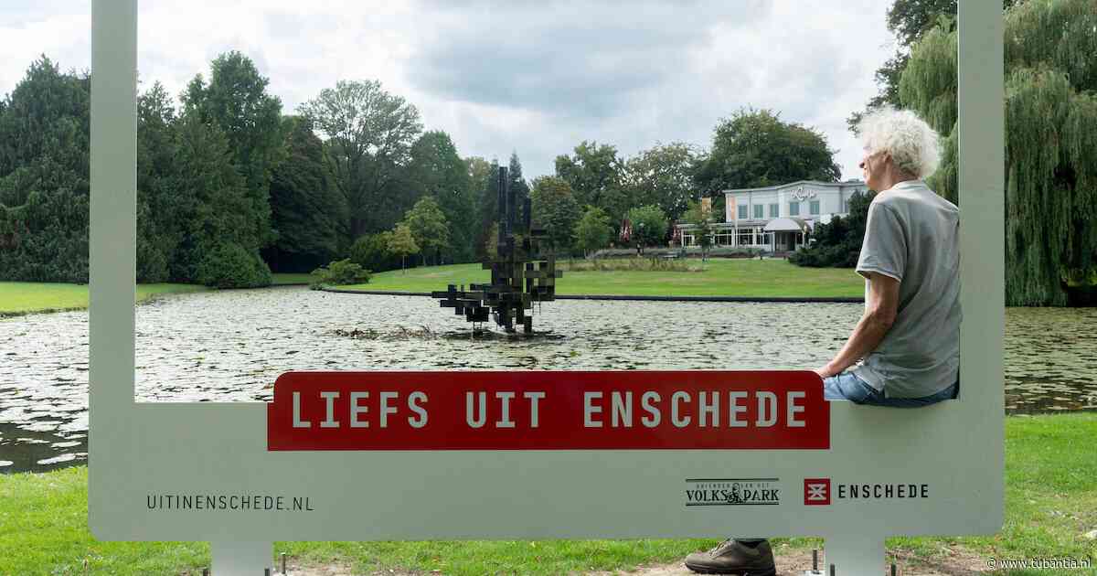 Liefs uit Enschede: op de foto in het Volkspark