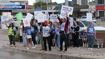 Dynacare lab workers on strike in Manitoba after contract talks hit impasse over wages: union