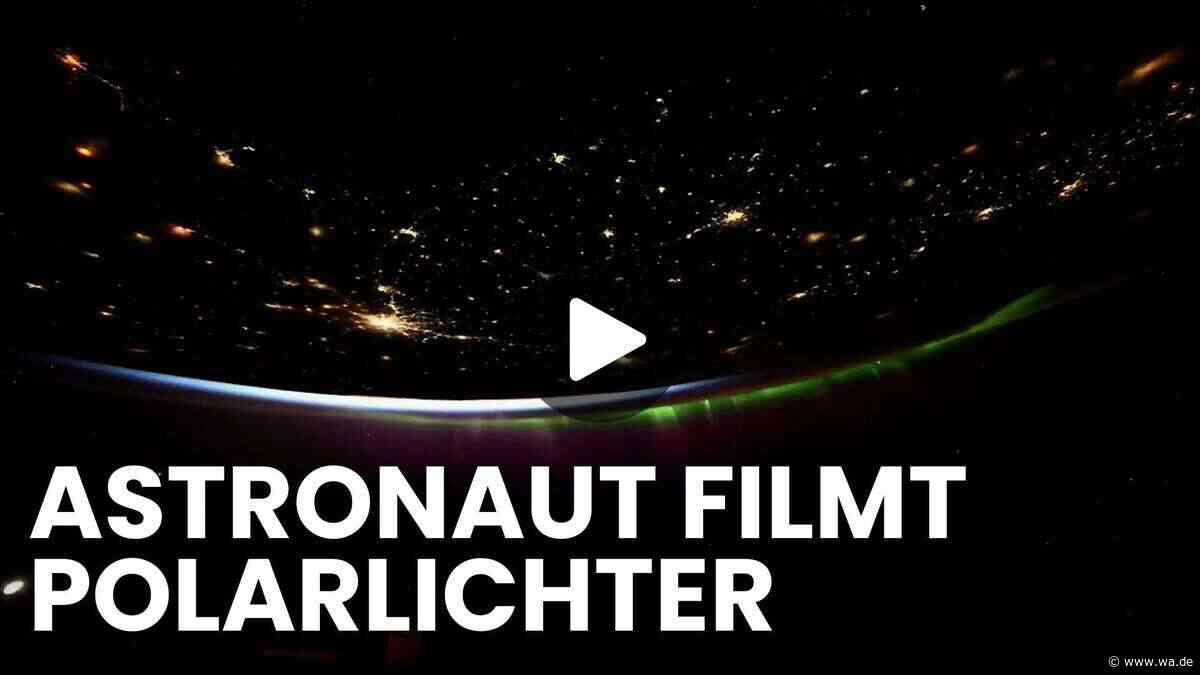 Astronaut filmt magischen Anblick: Polarlichter lassen Erdkugel violett schimmern