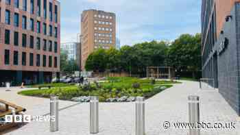 New public square honours 'pit girls'