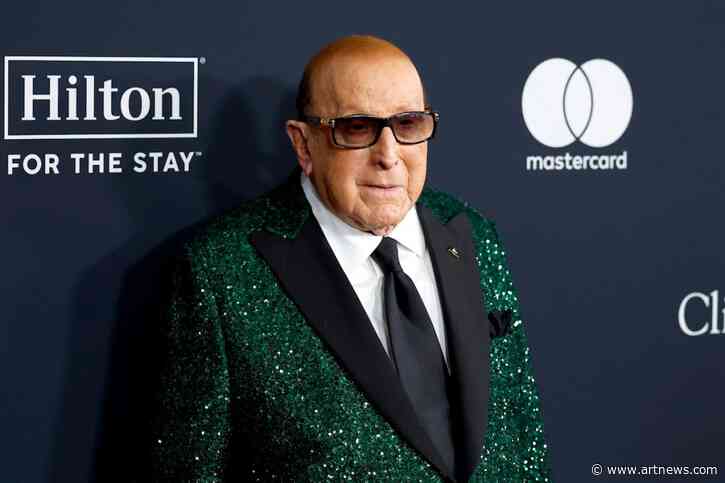 Clive Davis’s Warhol, Hockney Paintings Head to Christie’s During Marquee New York Sales