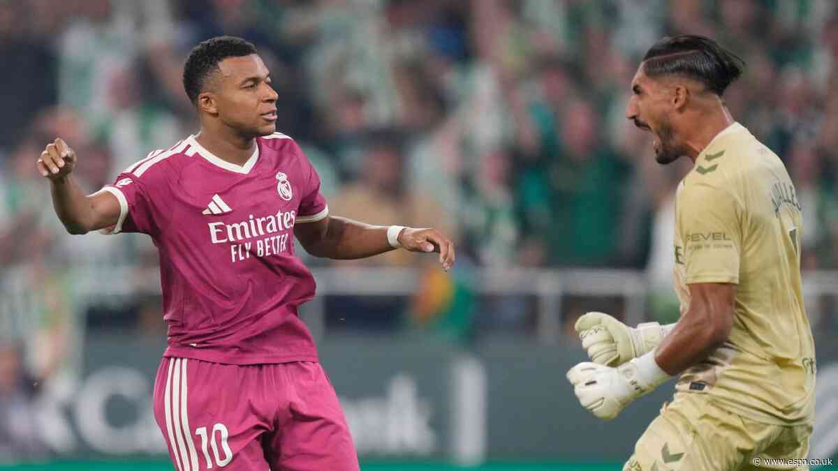 Refs stand by call not to retake Mbappé pen miss