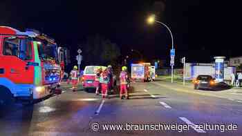 Unfall auf Lebenstedter Kreuzung: drei Personen leicht verletzt