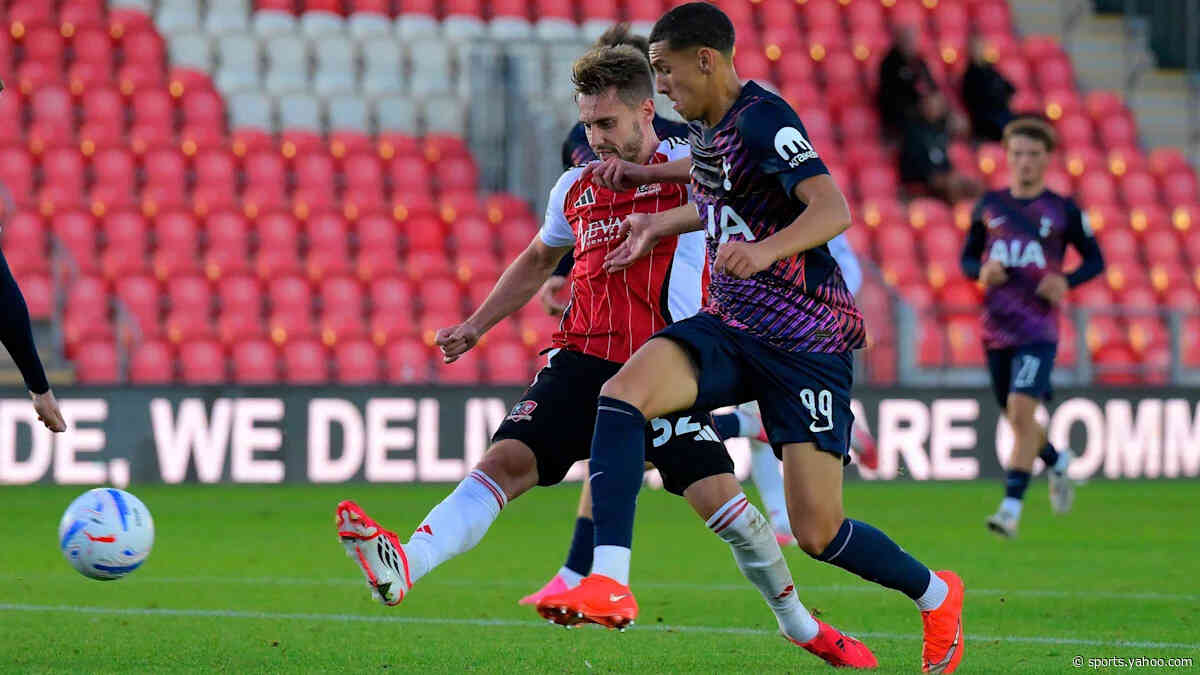 Wins for Exeter and Huddersfield in EFL Trophy