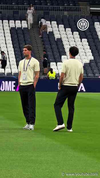 On the pitch at the Bernabéu📍