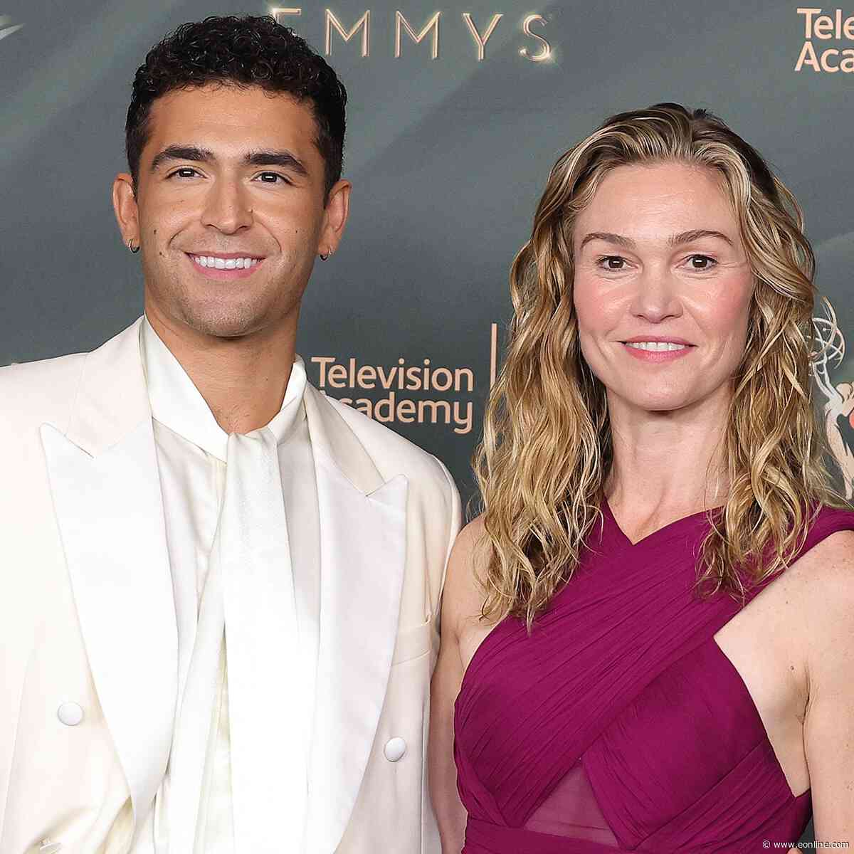 DWTS' Julia Stiles & Ezra Sosa Tease "Piping Hot" Tea From Rehearsals