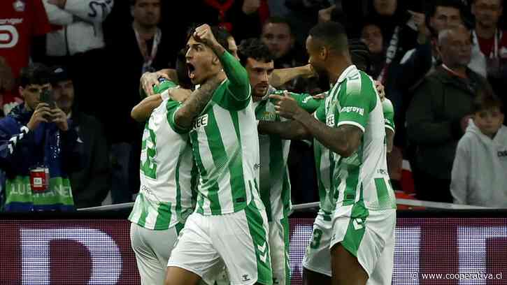 El Betis de Pellegrini debutó en la Champions con gran remontada a Lille en Francia