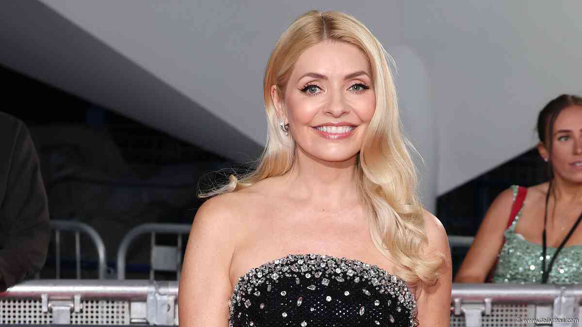 Holly Willoughby sparkles on the red carpet as she makes a very late arrival to the NTAs and avoids her former This Morning co-stars as they win Best Daytime