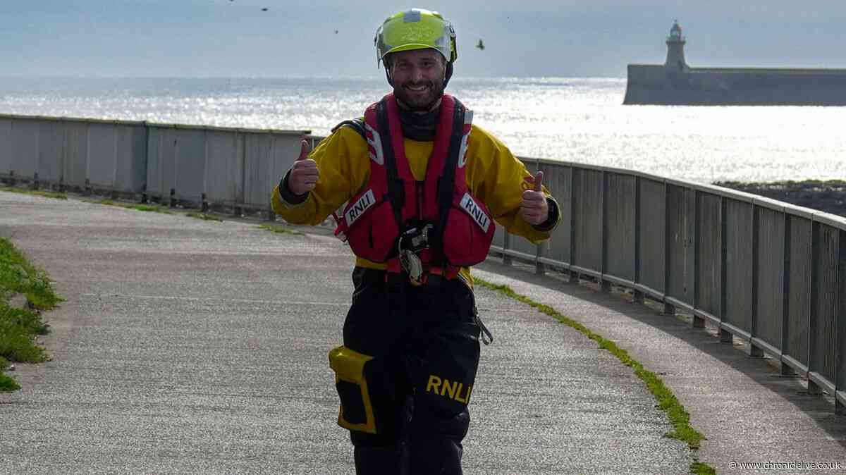 Tynemouth RNLI volunteer to tackle Great North Run wearing 10kg of equipment