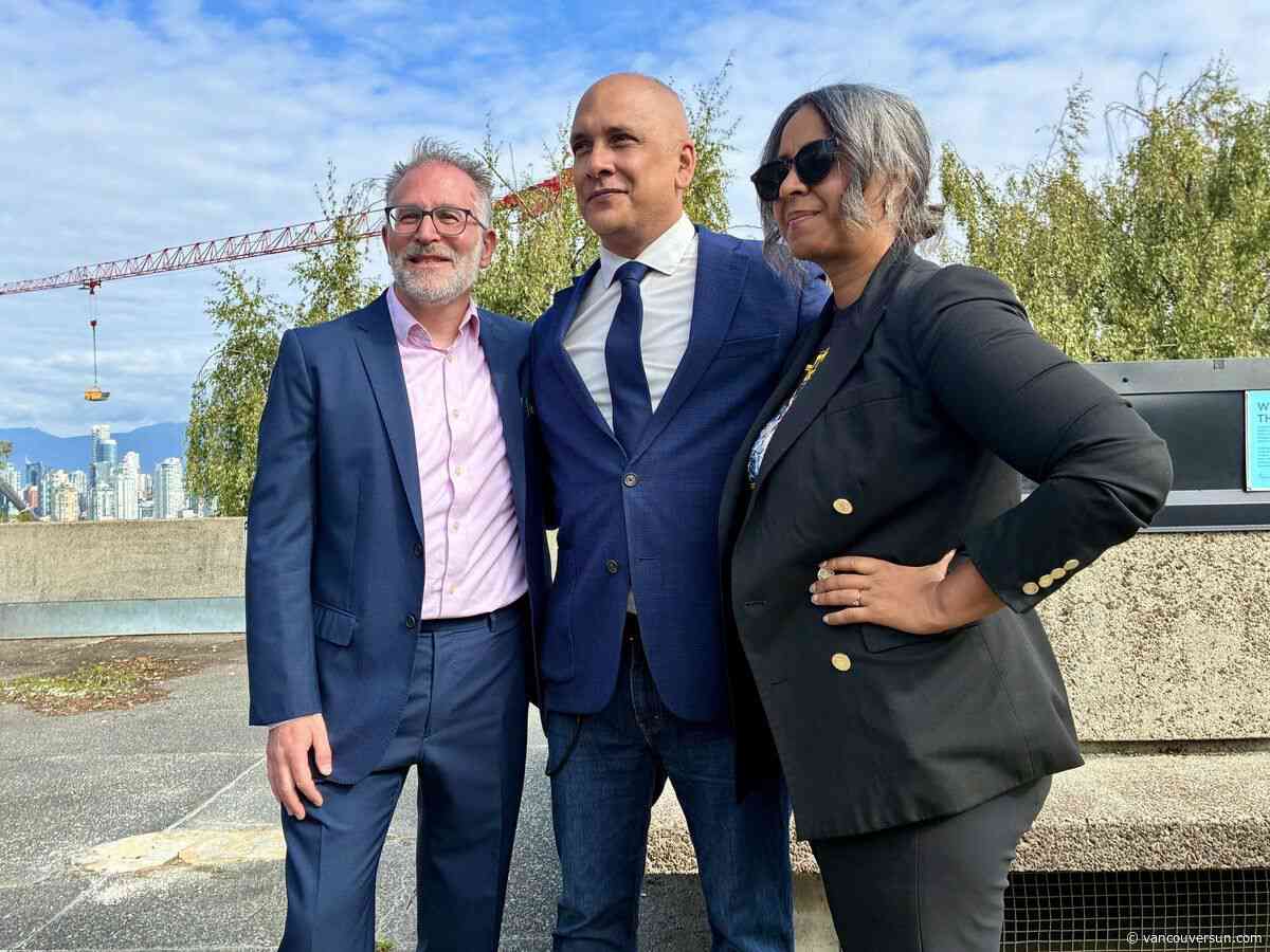 Greens' Fry emerges as 'unity' mayoral candidate for Vancouver's left-wing parties, after OneCity's Azaroff withdraws