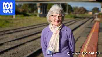 Communities in Victoria's west push for return of passenger trains
