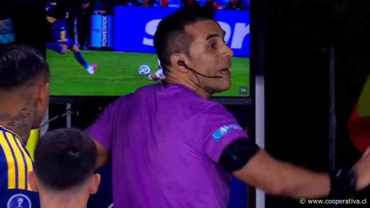 [VIDEO] Piero Maza anuló una tarjeta roja tras revisar el VAR en el partido de Boca y Sao Paulo