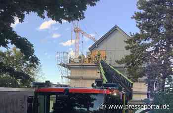 FW Paderborn: Dachstuhlbrand Am Rippinger Weg