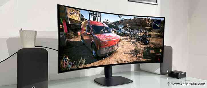 The Alienware AW3926QW is a 5K2K 39-inch OLED beast... and probably the best gaming monitor I've ever experienced