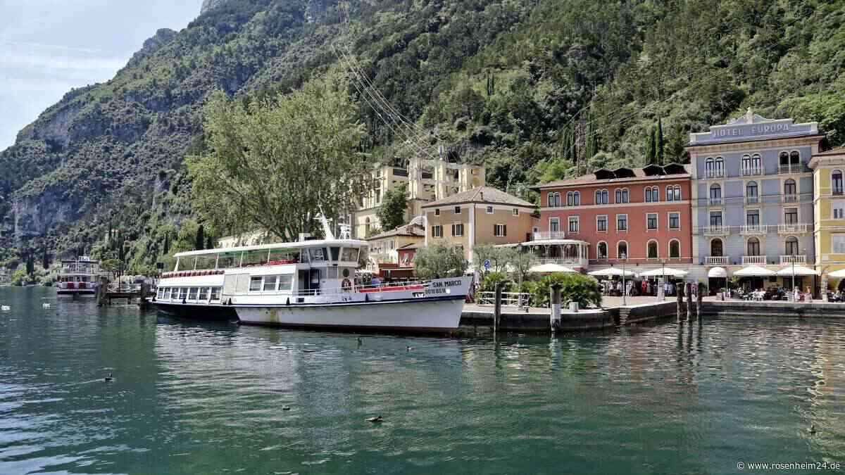 Urlauber ignorieren Absperrungen: Beliebte Stadt am Gardasee greift jetzt durch