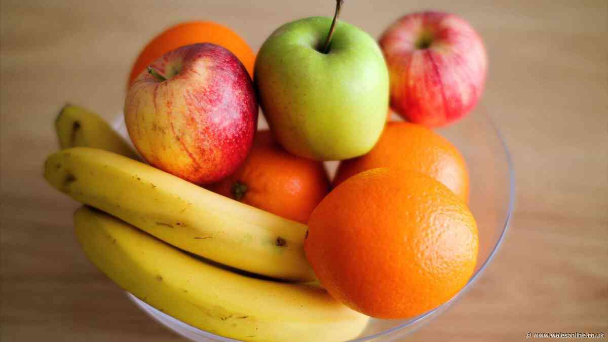 Bananas won't brown and will stay fresh for longer if stored in 1 unusual spot