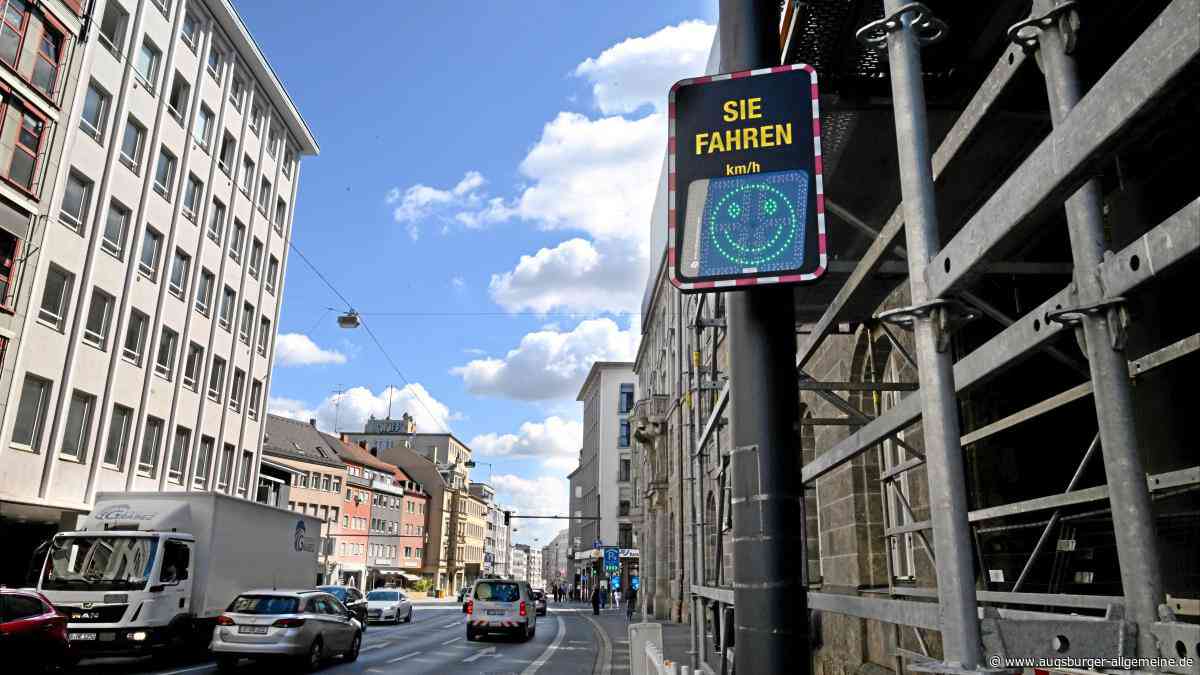 Das sagen Leser zum Tempo 30-Versuch in Karlstraße: „Ein Lob und meinen Respekt“