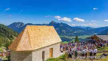 Neue Kapelle auf 1331 Metern: Kloster Scheyern weiht Gotteshaus auf Geitauer Alm