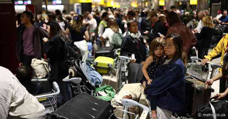 More flights to be cancelled after knock-on effect from air traffic control chaos
