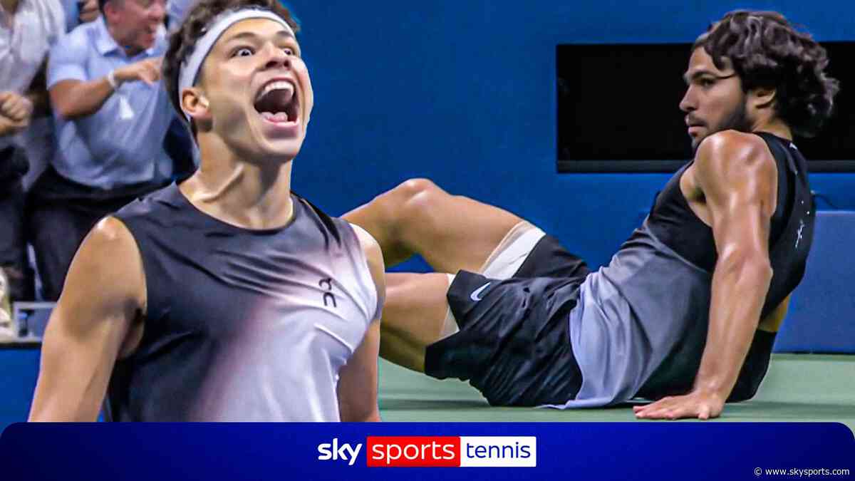 'INSANE!' - Incredible point from Shelton and Alcaraz at US Open