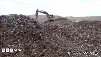 Access to illegal waste dump in quarry blocked