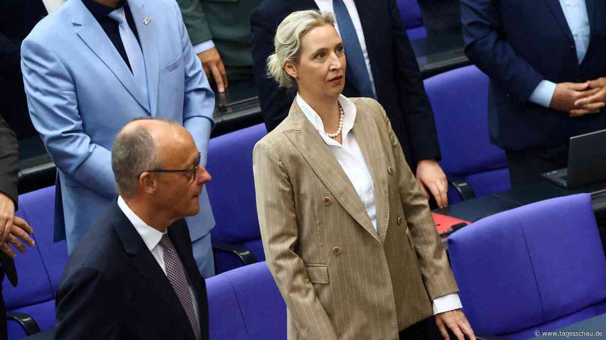 Liveblog: ++ Schlagabtausch im Bundestag - Start der Generaldebatte ++