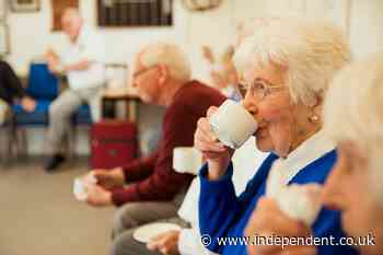 Let your cuppa cool down before drinking to avoid increasing risk of cancer, UK study warns