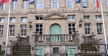 Traditionele trouwfoto’s op bordes van het stadhuis zitten er even niet in